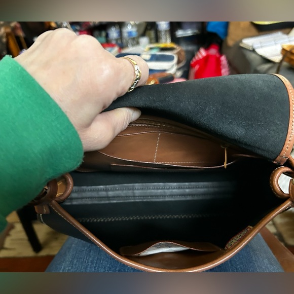 Dooney & Bourke Donegal Crest small shoulder bag/crossbody. Beautiful. - Picture 12 of 12